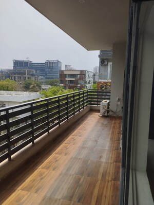 Balcony in Studio Builder Floor at Unitech Business Park, Sector 41 – for Rent