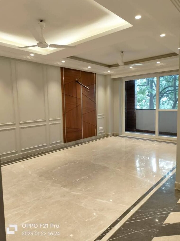 Room, unitech-business-park 1 RK 612 Sq.Ft. Builder Floor In Sector 41 Gurgaon 9514435