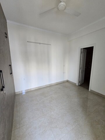 2.5 BHK Apartment For Rent in Shree Vardhman Victoria, Sector 70