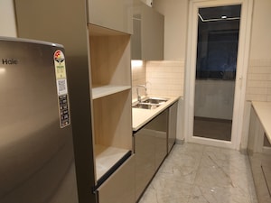 Bathroom in 3 BHK Builder Floor at Motia Homes, Lohgarh – for Rent