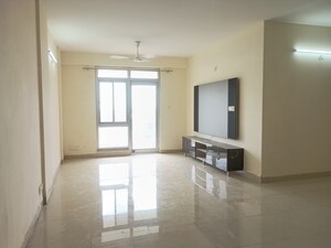 Room in 3 BHK Apartment at Sector 19 Dwarka – for Rent