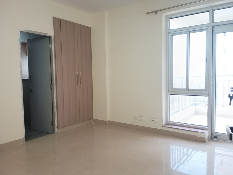 Room, sector 19 dwarka 3 Bedroom 1850 Sq.Ft. Apartment In Sector 19 Dwarka Delhi 9514441