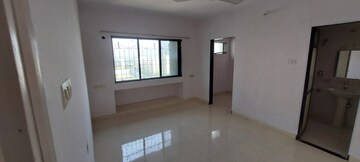 Room in 2.5 BHK Apartment at Thakur Village, Kandivali East – for Sale