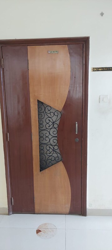 Furnished Amenities in 2.5 BHK Apartment at Thakur Village, Kandivali East – for Sale