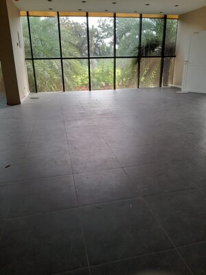 Room in  Shop at Atul Blue Empire, Kandivali West – for Rent