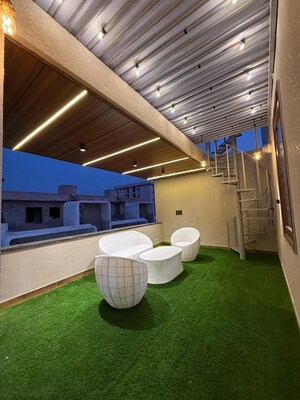 Balcony in 6 BHK Villa at Civil Lines – for Sale