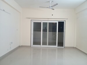 Room in 1 BHK Apartment at Sector 14 Dwarka – for Rent
