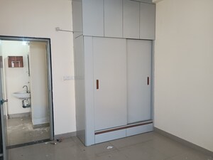 Room in 1 BHK Apartment at Sector 14 Dwarka – for Rent