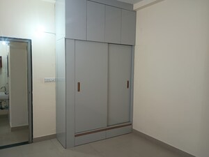 Room in 1 BHK Apartment at Sector 14 Dwarka – for Rent