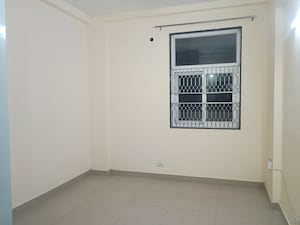 Room in 1 BHK Apartment at Sector 14 Dwarka – for Rent