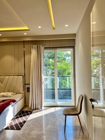 Balcony in 4 BHK Builder Floor at Unitech Business Park, Sector 41 – for Rent