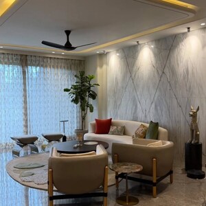 Master Bedroom in 6+ BHK Villa at Civil Lines – for Sale