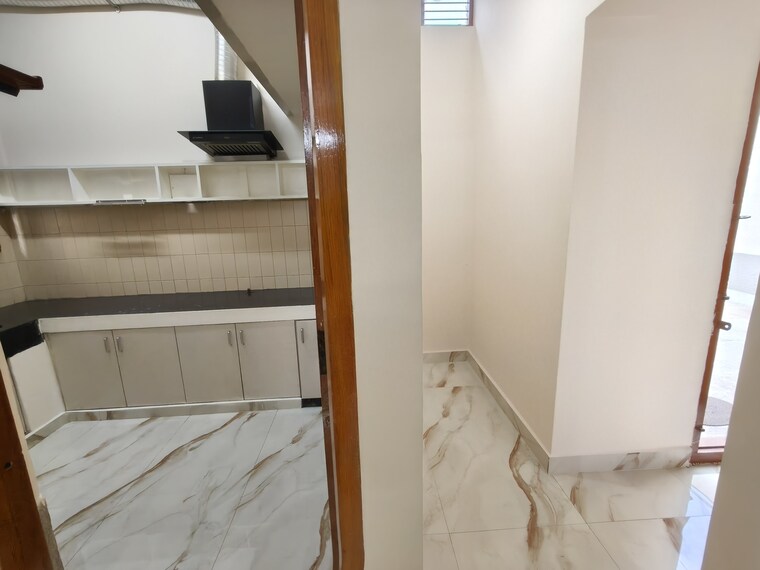 undefined, indiranagar 2 Bedroom 1200 Sq.Ft. Apartment In Indiranagar Bangalore 9514525