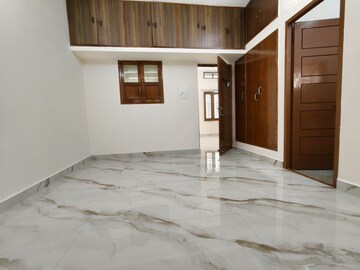 Room in 2 BHK Apartment at Indiranagar – for Rent