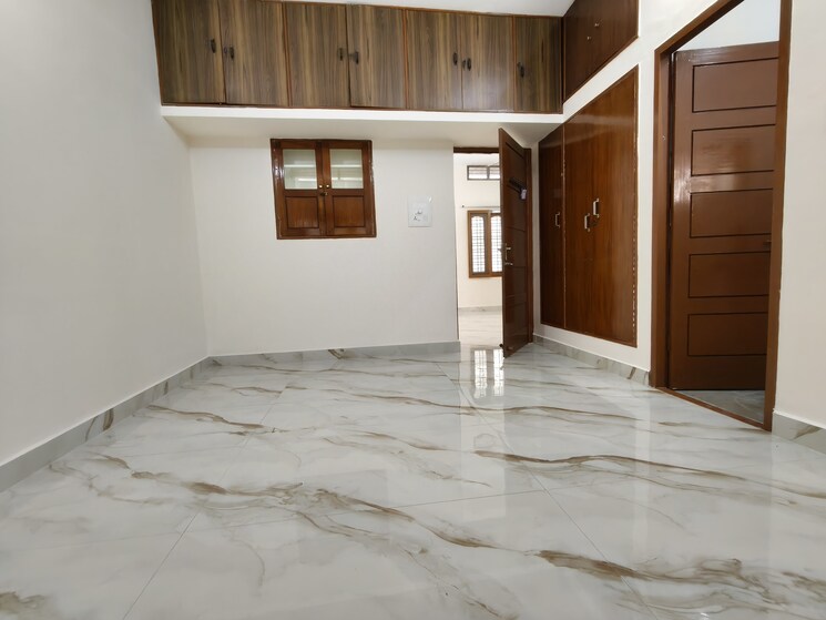 Room, indiranagar 2 Bedroom 1200 Sq.Ft. Apartment In Indiranagar Bangalore 9514525