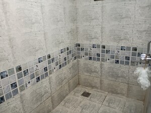 Bathroom in 1 BHK Apartment at Sector 14 Dwarka – for Rent