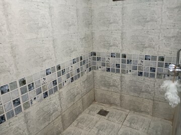 Bathroom in 1 BHK Apartment at Sector 14 Dwarka – for Rent