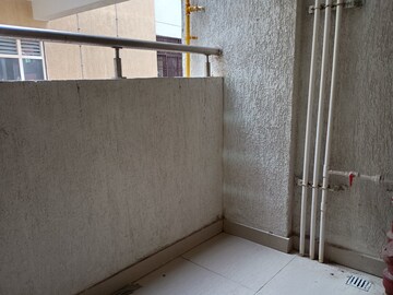 Balcony in 1 BHK Apartment at Sector 14 Dwarka – for Rent