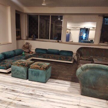 Bedroom in 3 BHK Apartment at Punam CHS Malabar Hill, Malabar Hill – for Sale