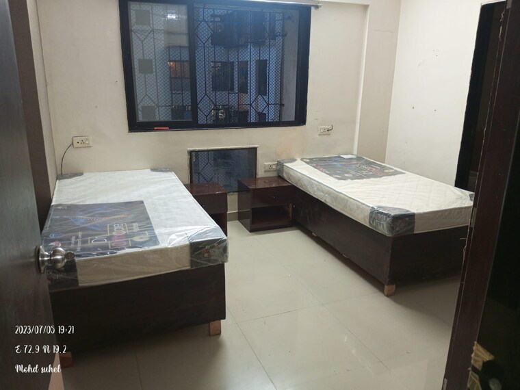 Bedroom, malad east Pg For Boys & Girls In Malad East 9514542