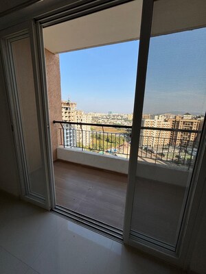 2 BHK Apartment For Rent in K Raheja Sterling, Mohammadwadi