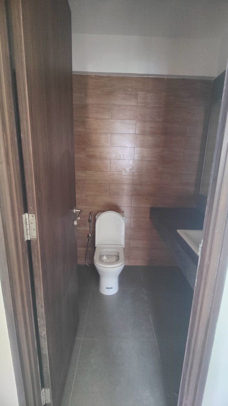 Bathroom, raghav-nova 2 Bedroom 454 Sq.Ft. Apartment In Kurla East Mumbai 9514562