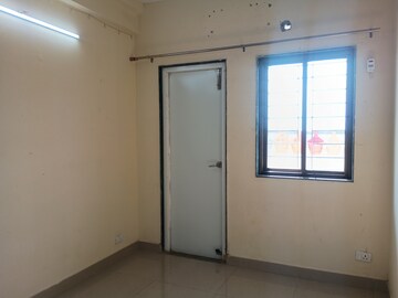 Room in 1 BHK Apartment at Sector 14 Dwarka – for Rent