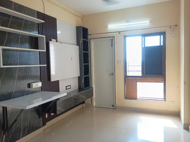 Room, sector 14 dwarka 1 Bedroom 525 Sq.Ft. Apartment In Sector 14 Dwarka Delhi 9514560