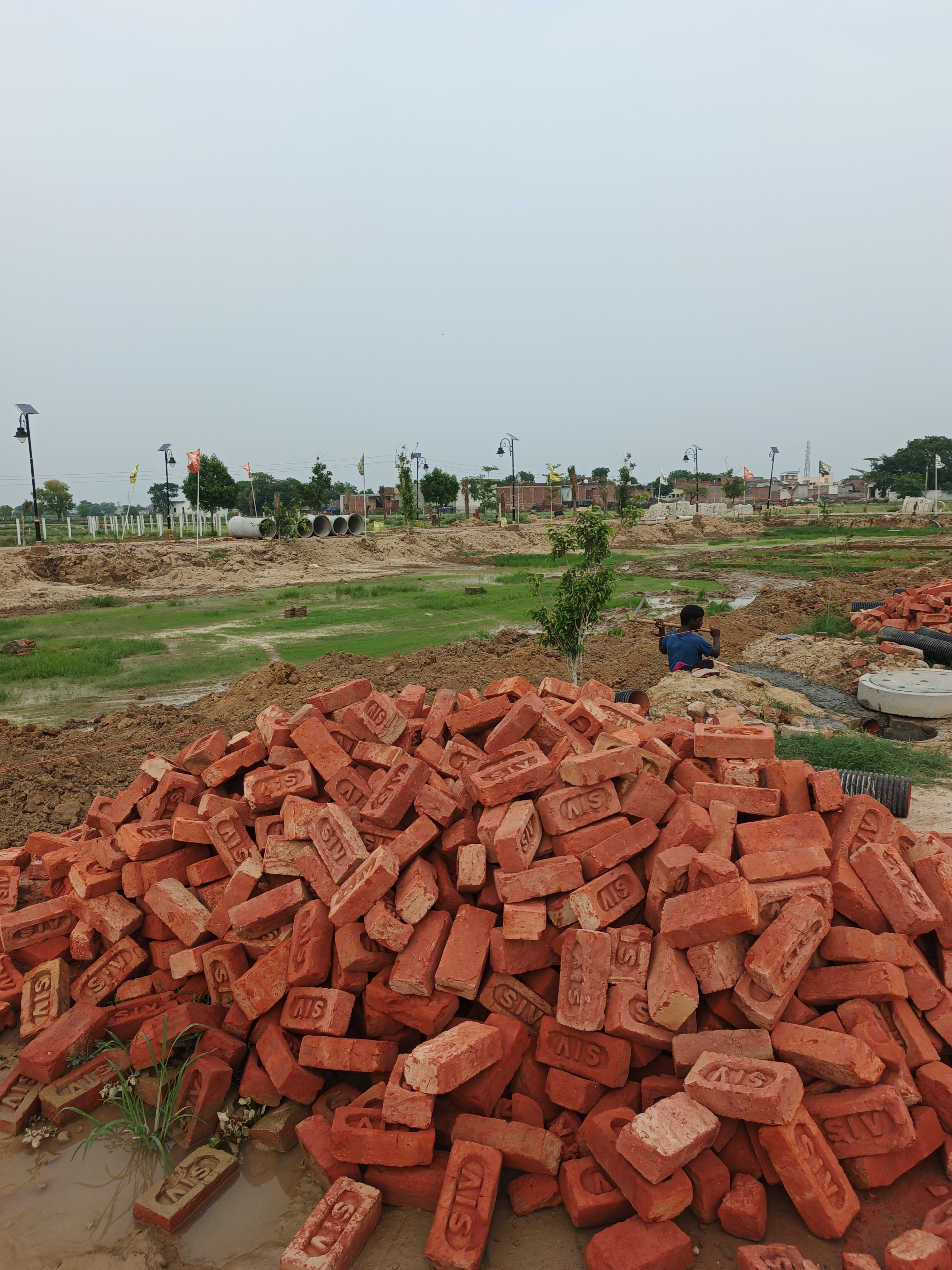 Plot For Sale in Yamuna Expreeway Nearby 