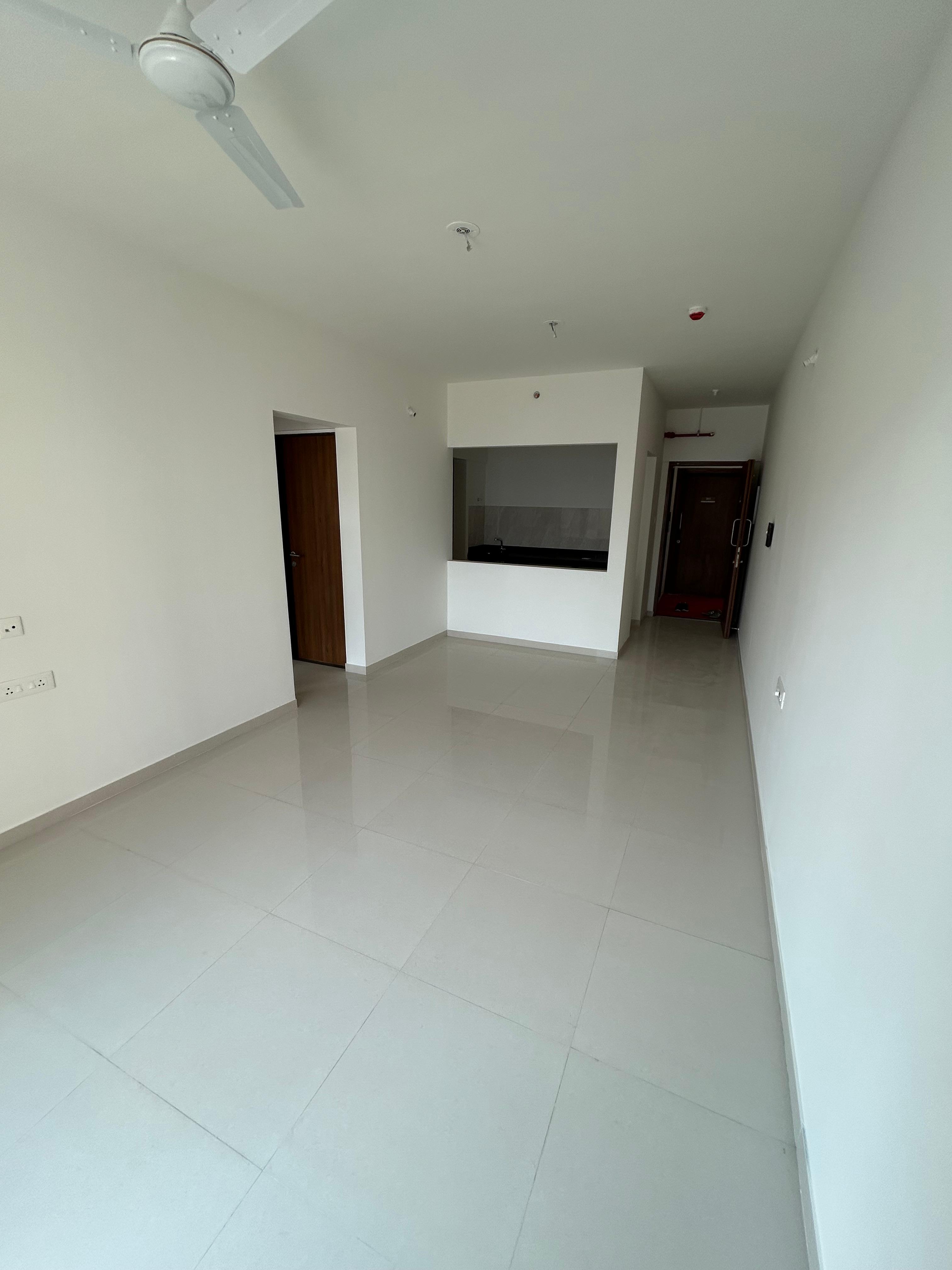 2 BHK Apartment For Rent in K Raheja Reserve