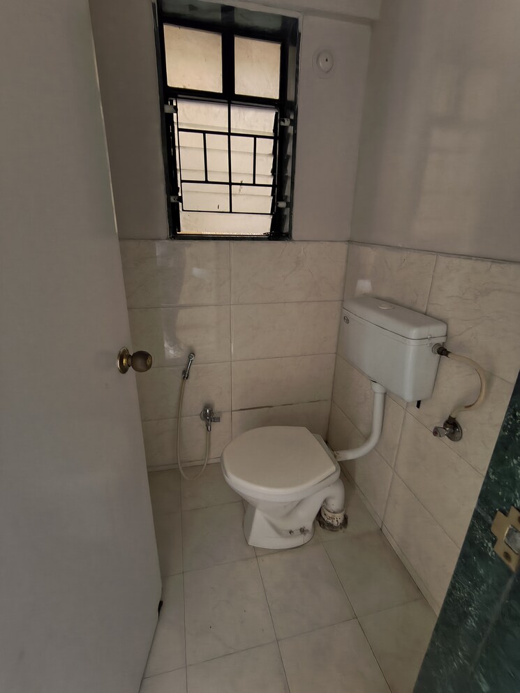 Bathroom, dsk-meghmalhar-phase-ii 2 Bedroom 985 Sq.Ft. Apartment In Sinhagad Road Pune 9514580