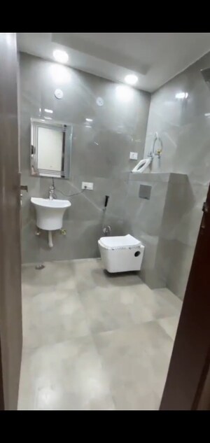 4 BHK Builder Floor For Sale in Dwarka Mor