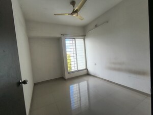 Room in 2 BHK Apartment at Mantra Parkview, Dhayari – for Sale