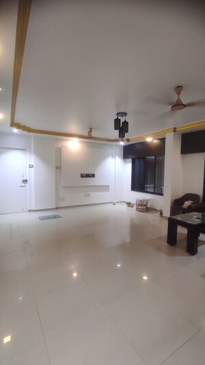 Furnished Amenities in 3 BHK Apartment at Agarwal And Doshi Complex, Vasai West – for Sale