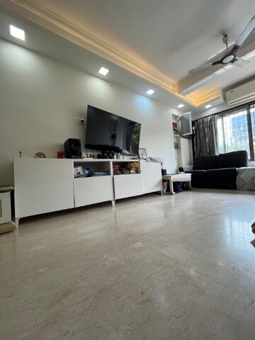 Living Room in 2 BHK Apartment at Balkrishna Niwas Apartment, Khar West – for Rent