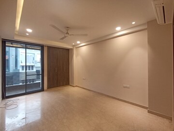 Master Bedroom in 3 BHK Builder Floor at Greater Kailash I – for Rent