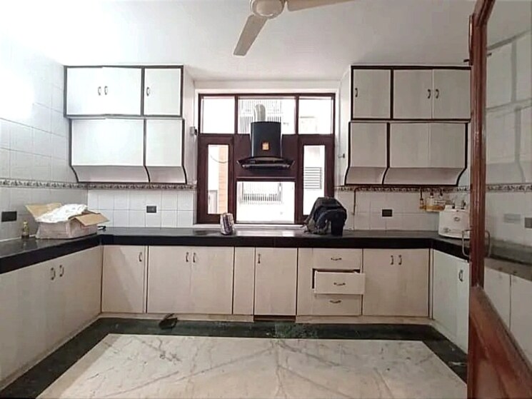 Kitchen, greater kailash ii 4 Bedroom 3000 Sq.Ft. Builder Floor In Greater Kailash ii Delhi 9514625