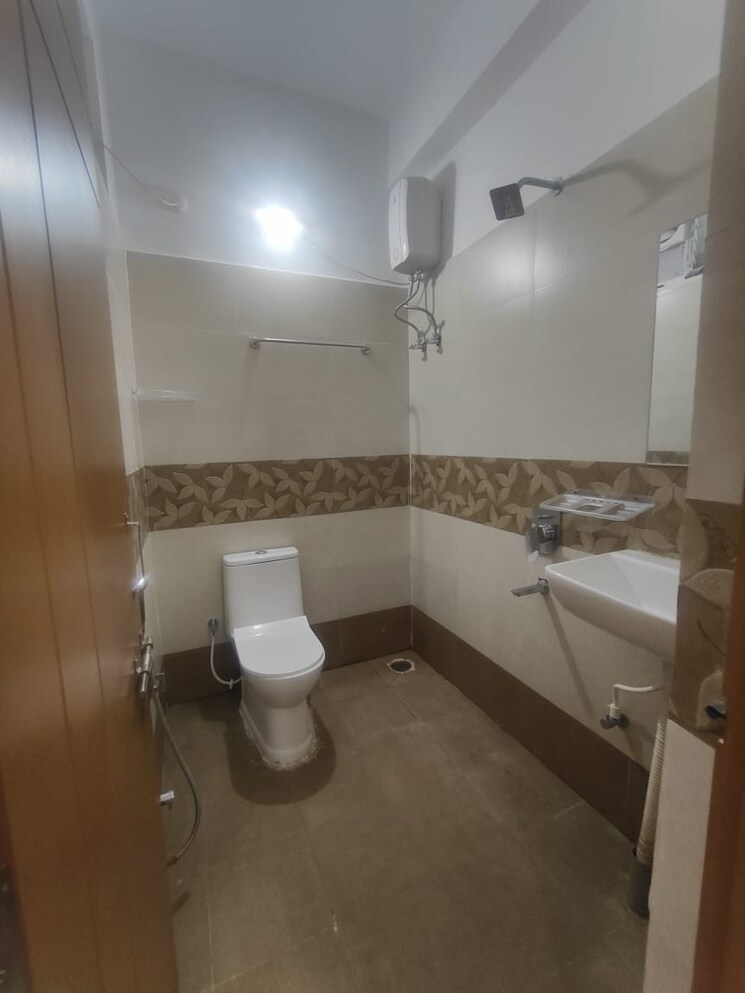 Bathroom, kondapur 1 Bedroom 722 Sq.Ft. Apartment In Kondapur Hyderabad 9514624