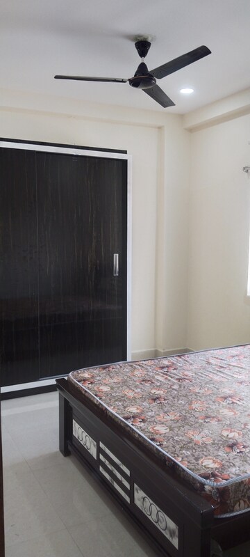 Room in 1 BHK Apartment at Kondapur – for Rent
