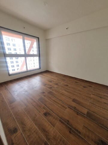 Room in 4 BHK Apartment at Unique K Town, Kiwale – for Rent