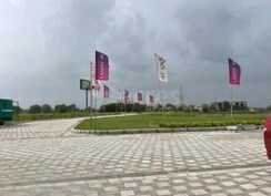 Plot For Sale in Landmark Avana