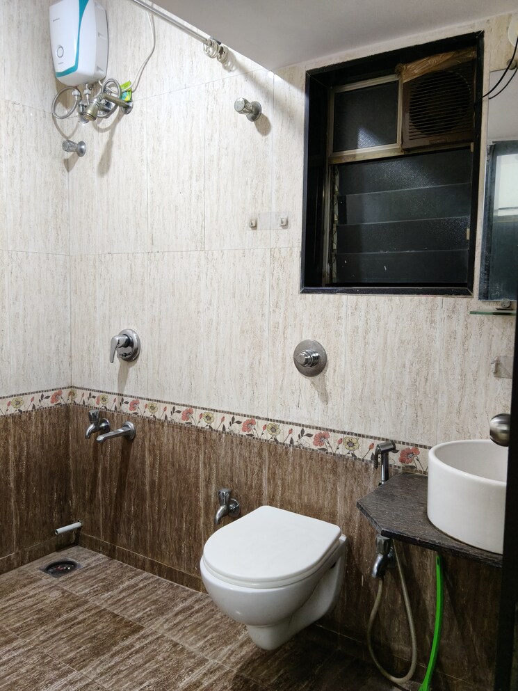 Bathroom, krishna-galaxy-santacruz 1 Bedroom 550 Sq.Ft. Apartment In Santacruz East Mumbai 9514717
