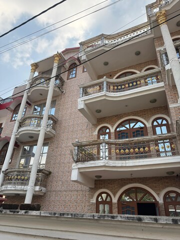 6+ BHK Villa For Sale in Canal Road