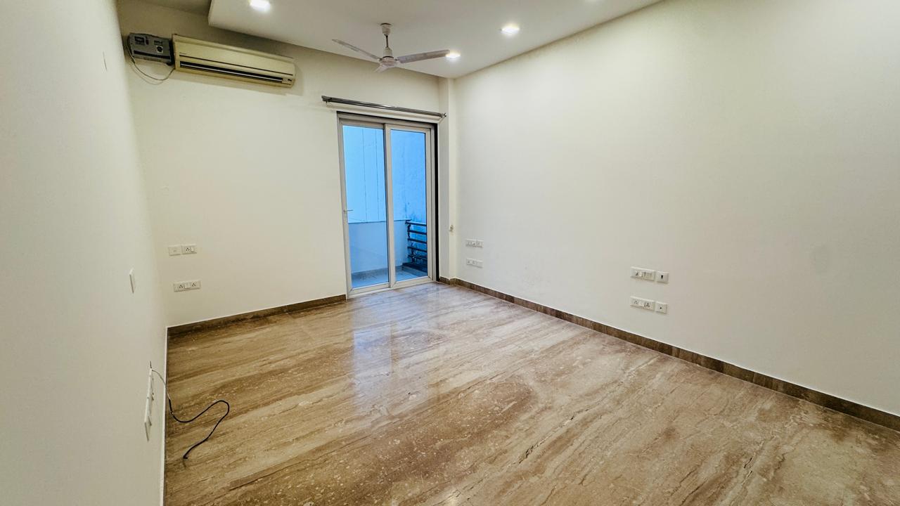 3 BHK + Pooja Room Builder Floor For Rent in Sector 45