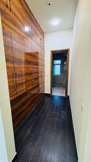 Building Lobby in 3 BHK Builder Floor at Sector 45 – for Rent