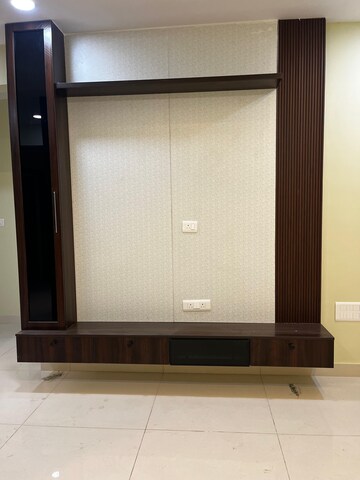 Room in 3 BHK Apartment at Prestige Tranquil, Kokapet – for Rent