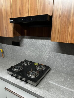 Parking in 2 BHK Apartment at RWA Apartments Sector 51, Sector 51 – for Rent