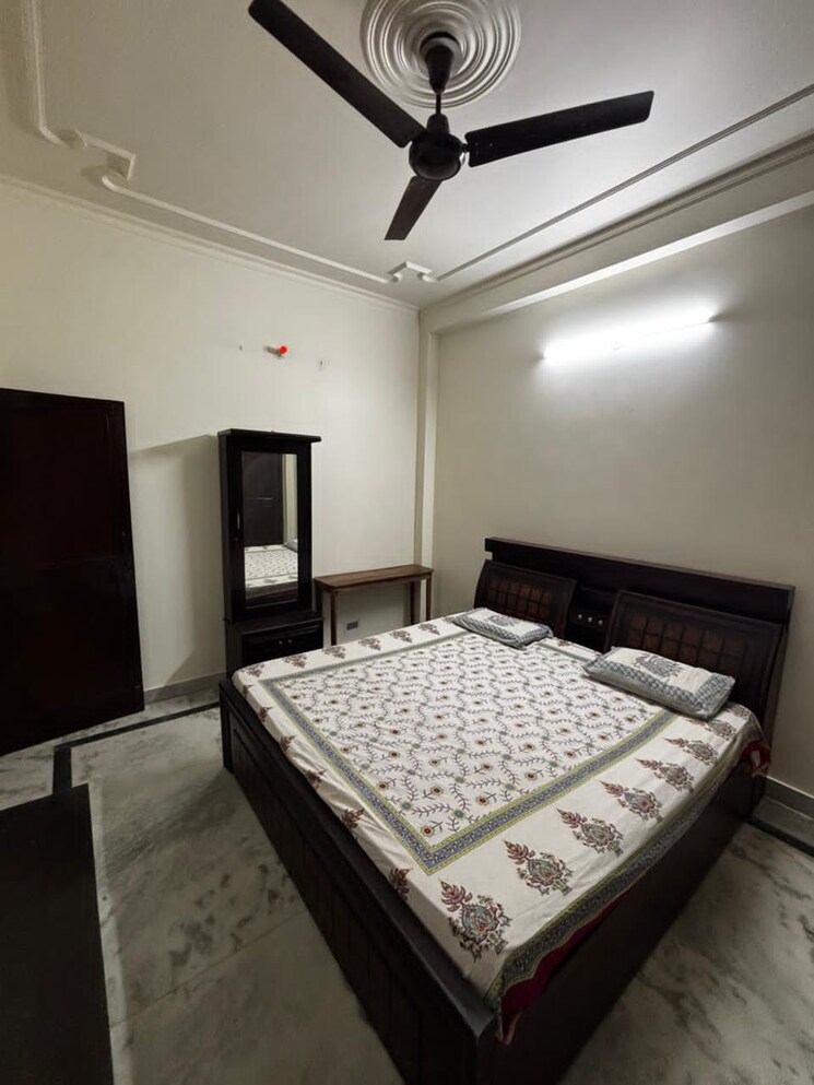 Bedroom, rwa-apartments-sector-51 2 Bedroom 1450 Sq.Ft. Apartment In Sector 51 Noida 9514750