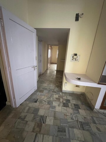 Building Lobby in 2 BHK Apartment at RWA Apartments Sector 30, Sector 30 – for Rent