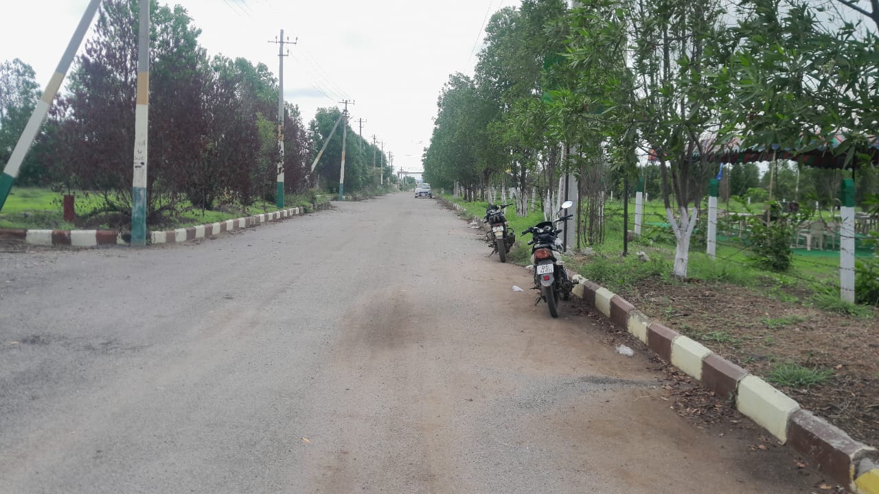 Plot For Sale in Kadthal